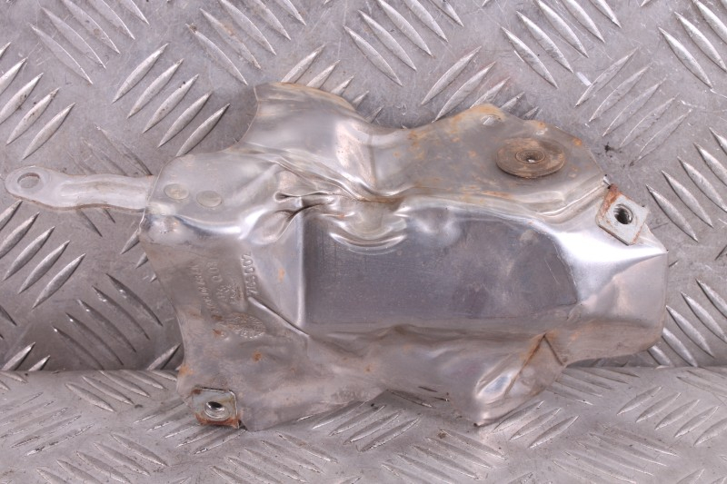 Osłona termiczna komory silnika