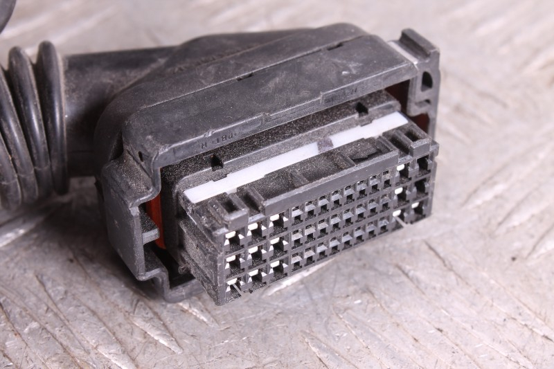 Wiązka przewodów drzwi przednich