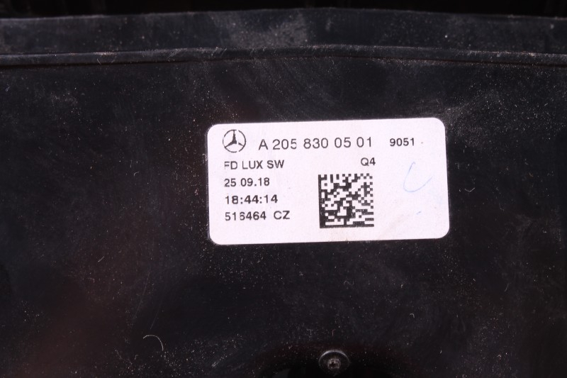 Kratka nawiewu tylna tunelu środkowego