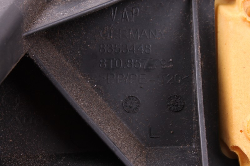 Osłona boczna fotela tylnego