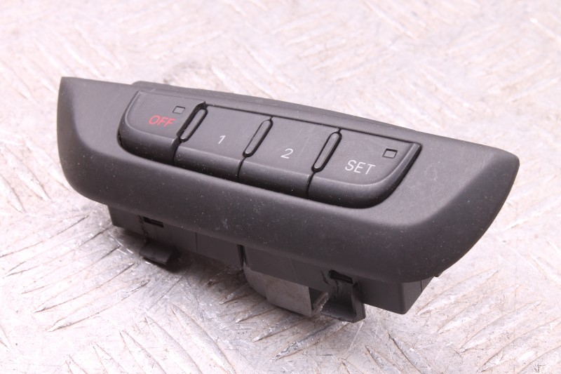 Przyciski sterowania fotela