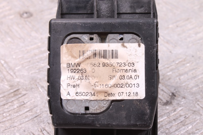 Panel / Radioodtwarzacz CD/DVD/GPS