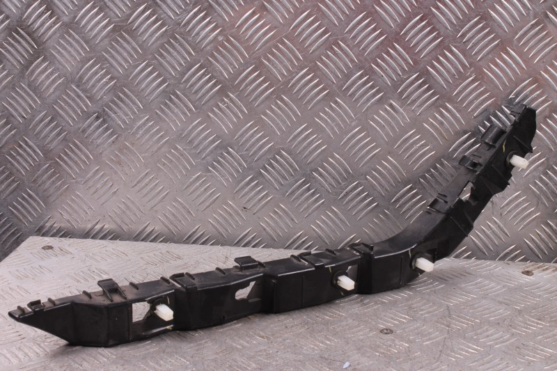 Направляющая/крепление бампера