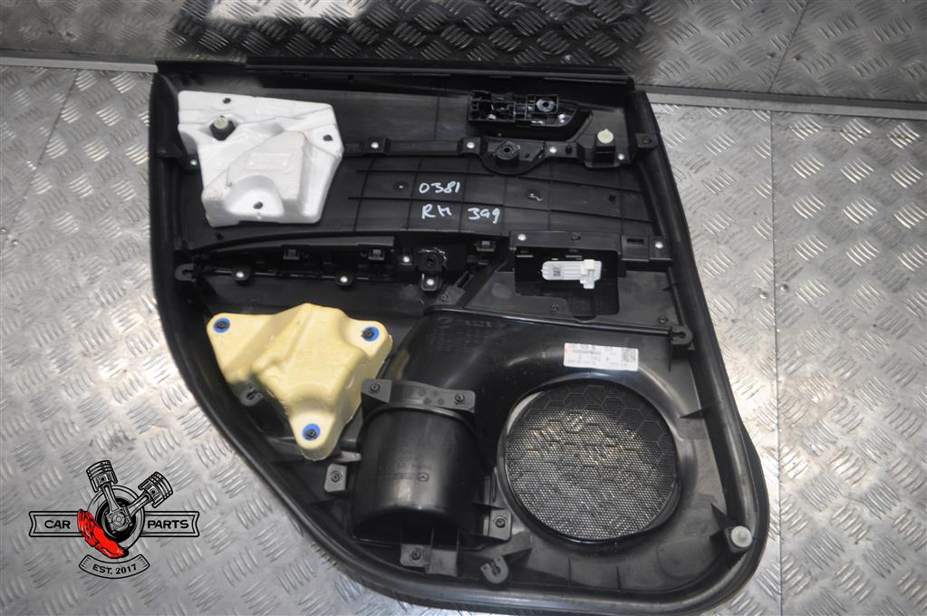 Boczki / Poszycie drzwi tylnych