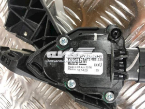 Pedał gazu / przyspieszenia