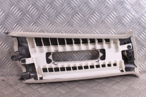 Osłona górna słupka / B