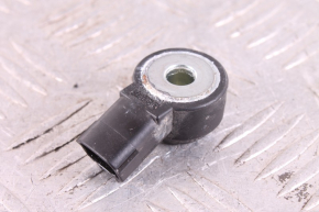 Czujnik spalania stukowego