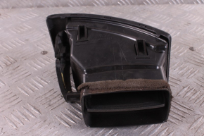 Boczna kratka nawiewu deski rozdzielczej