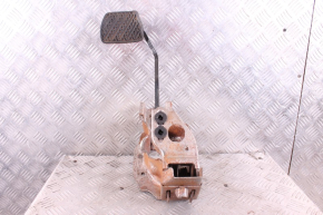 Педаль тормоза