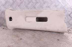 Osłona górna słupka / B