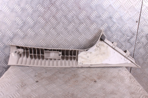 Накладка декоративная стойки левая передняя