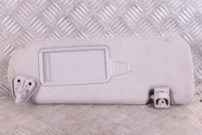 Козырёк солнцезащитный правый