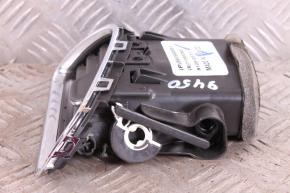 Boczna kratka nawiewu deski rozdzielczej