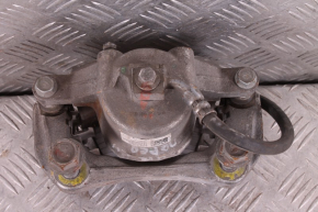 Zacisk hamulcowy przedni