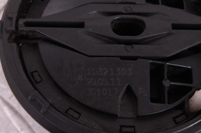 Element lusterka bocznego drzwi przednich