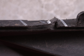 Listwa zderzaka przedniego