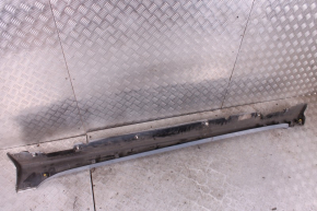 Порог пластиковый