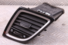 Boczna kratka nawiewu deski rozdzielczej