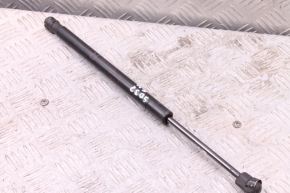 Siłownik maski przedniej