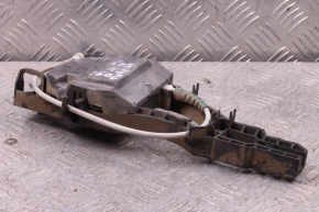 Klamka zewnętrzna drzwi przednich