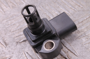 Czujnik temperatury powietrza dolotowego